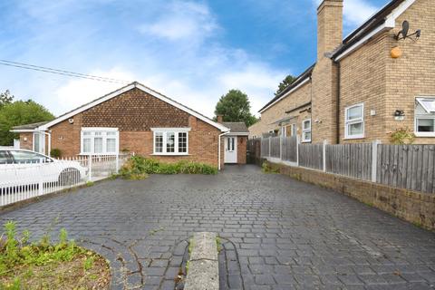 2 bedroom semi-detached bungalow for sale, Cromwell Avenue, Billericay