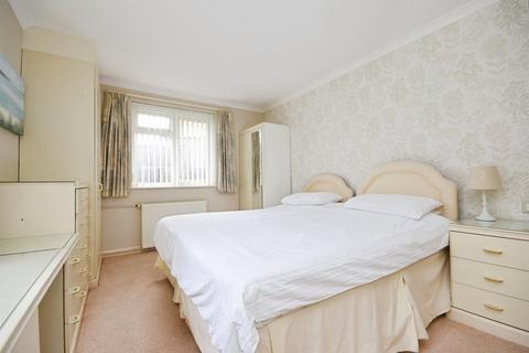 2 bedroom semi-detached bungalow for sale, Cromwell Avenue, Billericay
