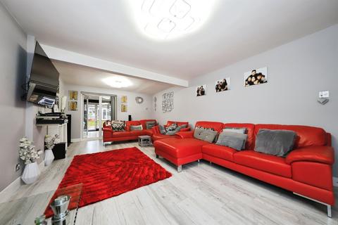 undefined, Constantine Way, Bilston