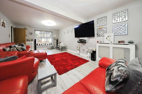 undefined, Constantine Way, Bilston