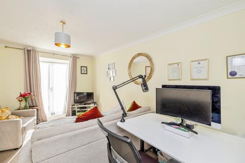 1 bedroom apartment for sale, Norbury Avenue, Watford