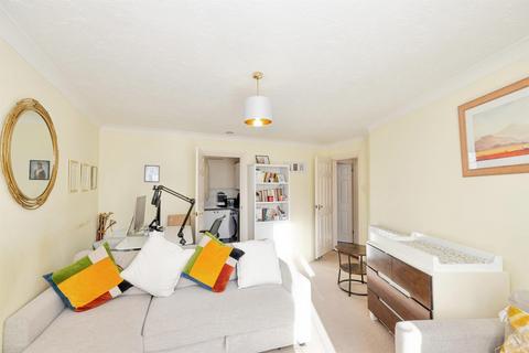1 bedroom apartment for sale, Norbury Avenue, Watford