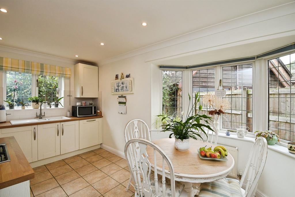 Kitchen / Breakfast Room