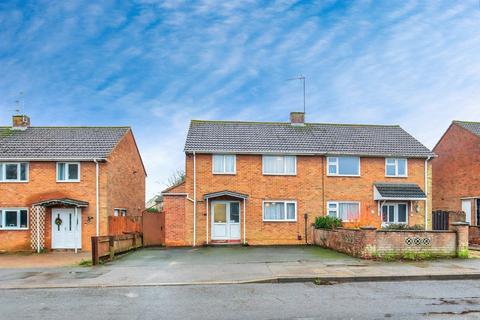 Beanfield Avenue, Corby