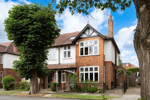 Chestnut Avenue, York