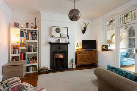 undefined, Chestnut Avenue, York