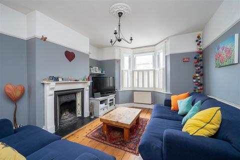 3 bedroom end of terrace house for sale, Fairfield Road, Burgess Hill