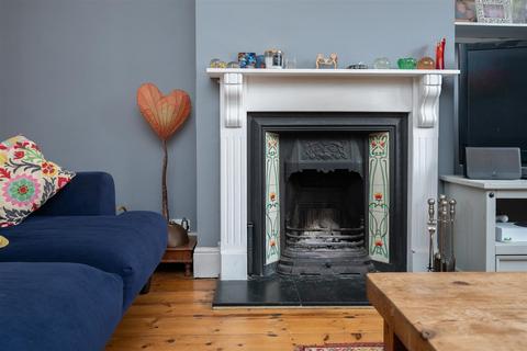 3 bedroom end of terrace house for sale, Fairfield Road, Burgess Hill