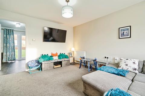 2 bedroom semi-detached house for sale, The Knoll, Keighley BD22