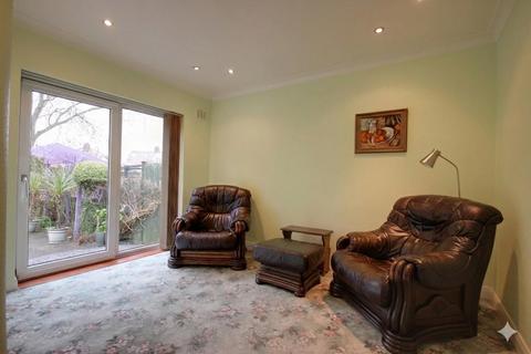 3 bedroom semi-detached bungalow for sale, Humber View, Hessle