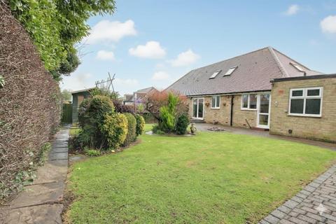 3 bedroom semi-detached bungalow for sale, Humber View, Hessle