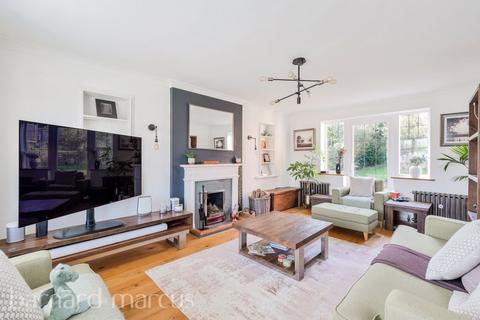 4 bedroom detached house for sale, Sondes Place Drive, Dorking