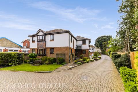 2 bedroom flat for sale, South Street, Dorking