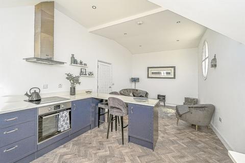 2 bedroom apartment for sale, Malt Mill Lane, Stafford