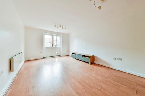 1 bedroom ground floor flat for sale, Peppermint Road, Hitchin