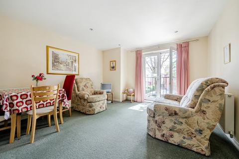 Weller Mews, Enfield