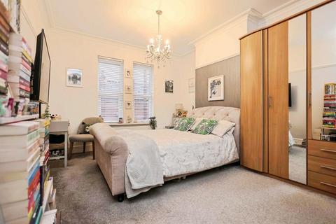 5 bedroom end of terrace house for sale, Ashtree Road, Cradley Heath