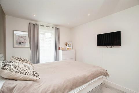 1 bedroom apartment for sale, Rosslyn Road, Watford
