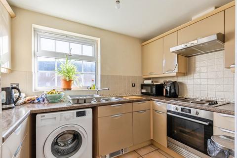2 bedroom flat for sale, Finney Drive, Grange Park, Northampton