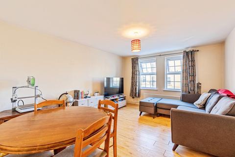 2 bedroom flat for sale, Finney Drive, Grange Park, Northampton