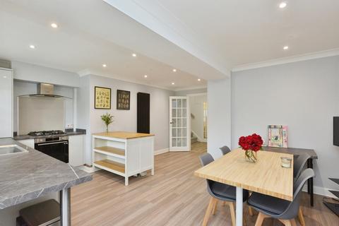 4 bedroom detached house for sale, Stokenchurch Place, Bradwell Common, MILTON KEYNES