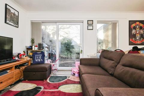 undefined, Near Lands Close, Quinton, Birmingham