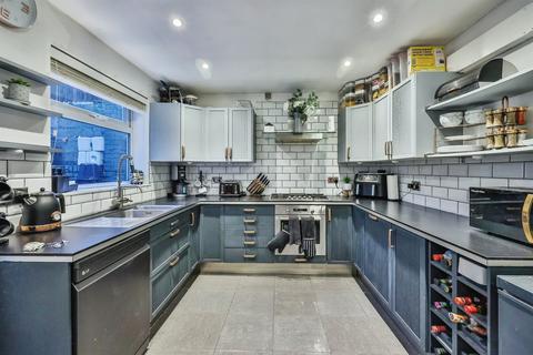 undefined, Nuthall Road, Nottingham
