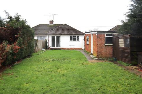 3 bedroom bungalow for sale, Chiltern Avenue, Farnborough GU14