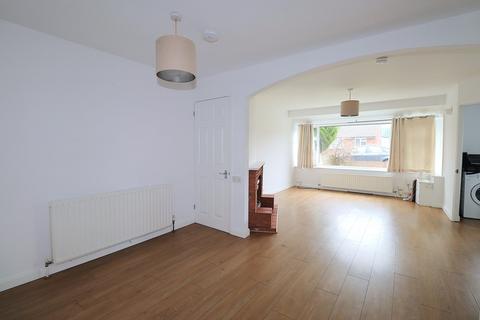 3 bedroom bungalow for sale, Chiltern Avenue, Farnborough GU14