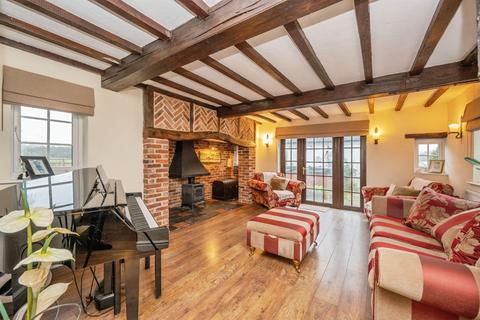 3 bedroom detached house for sale, Burton Road, Egginton, Derby