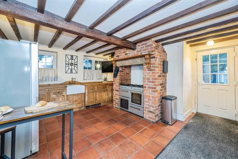 3 bedroom detached house for sale, Burton Road, Egginton, Derby