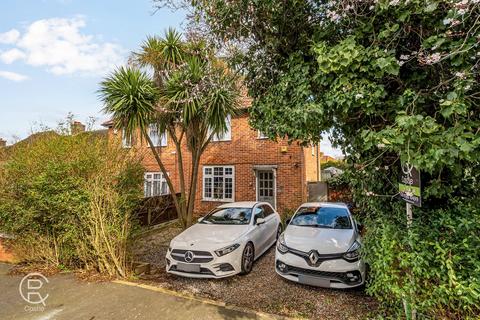 undefined, Benham Road, London, W7