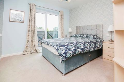 2 bedroom apartment for sale, Cavalier Drive, Halesowen