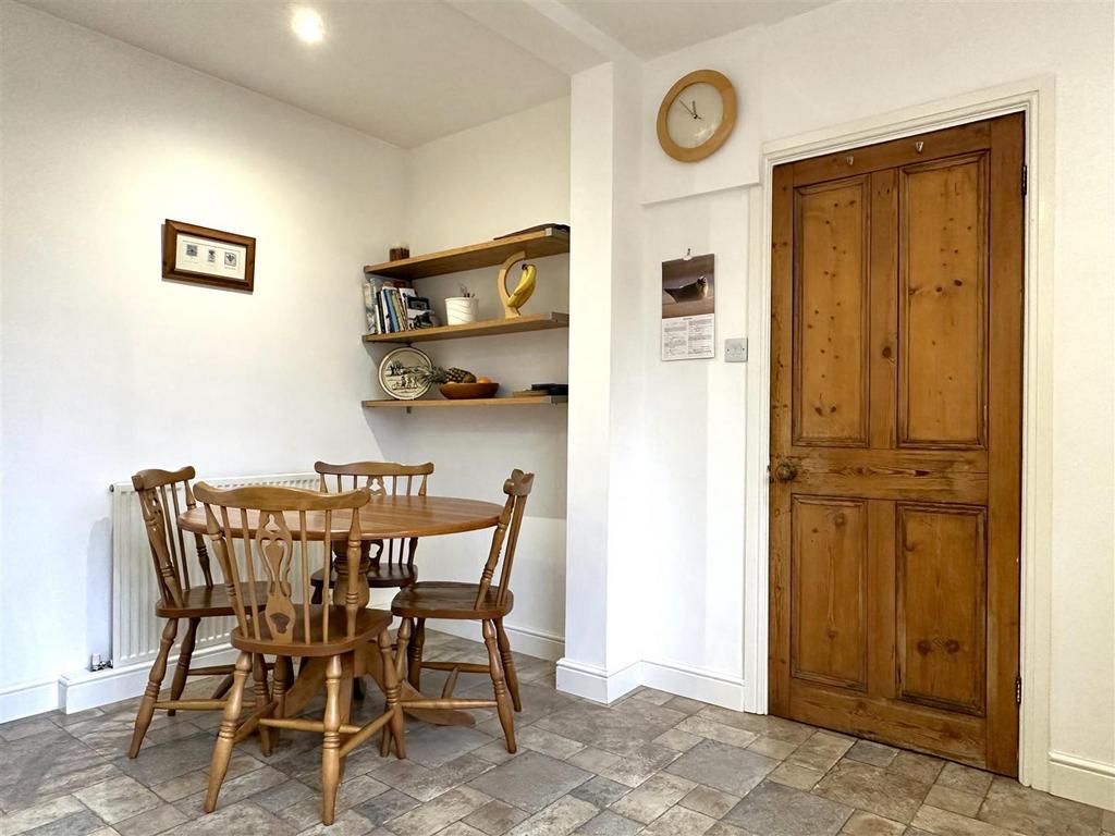 Dining Area 704