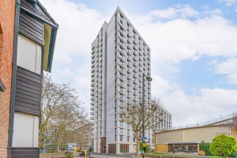 2 bedroom flat to rent, Addiscombe Grove, East Croydon, Croydon, CR0
