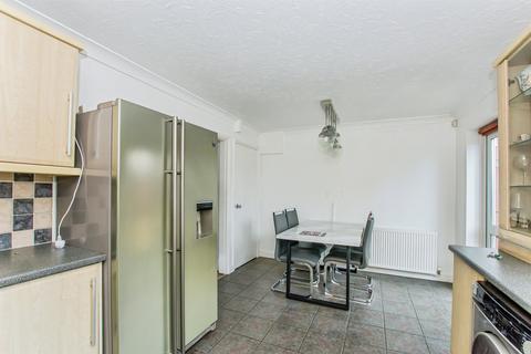 undefined, Jubilee Close, Sutton St. James, Spalding