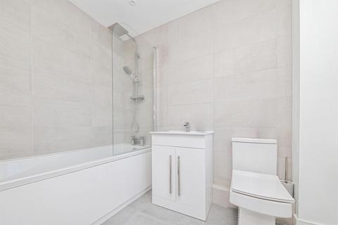 2 bedroom house for sale, John Mace Road, Colchester