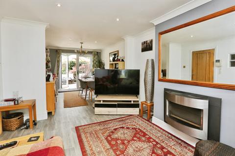 3 bedroom semi-detached house for sale, Spring Close, Fair Oak, Eastleigh