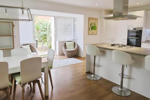 4 bedroom detached house for sale, Drovers Close, Balsall Common, Coventry