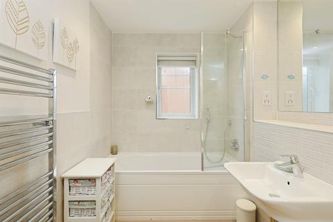 4 bedroom detached house for sale, Drovers Close, Balsall Common, Coventry