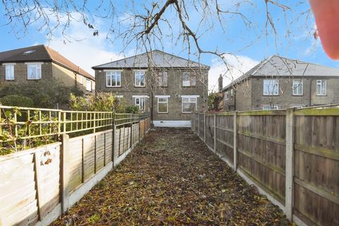 2 bedroom house for sale, Lodge Avenue, Romford