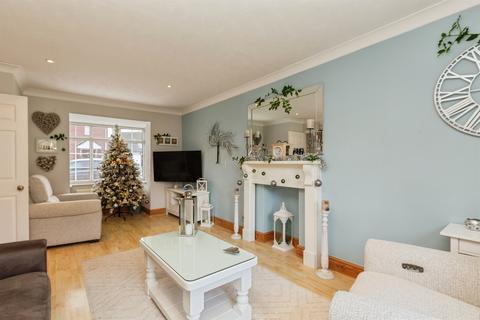 4 bedroom detached house for sale, Webster Road, The Furlongs, Aylesbury