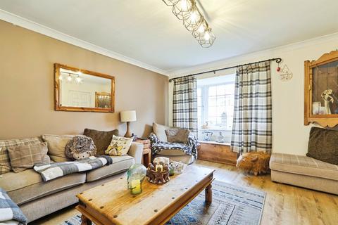 3 bedroom detached house for sale, Pasture Avenue, Keighley BD22