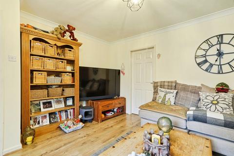3 bedroom detached house for sale, Pasture Avenue, Keighley BD22