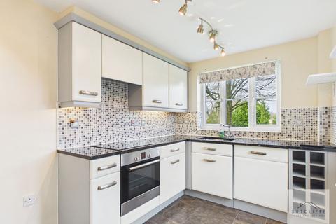 2 bedroom flat for sale, Goldfinch Drive, Catterall, PR3
