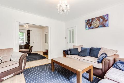 undefined, College Grove Close, WAKEFIELD