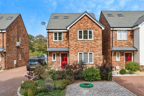 4 bedroom detached house for sale, Woodville Drive, March