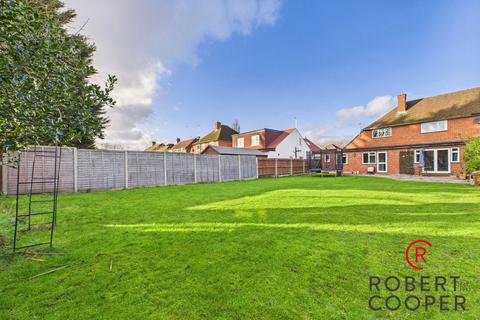 4 bedroom semi-detached house for sale, Woodlands Avenue, Eastcote, HA4