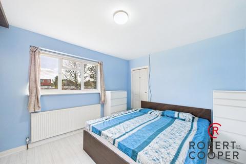4 bedroom semi-detached house for sale, Woodlands Avenue, Eastcote, HA4