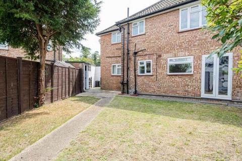 1 bedroom flat to rent, Denham Green Close, Uxbridge UB9